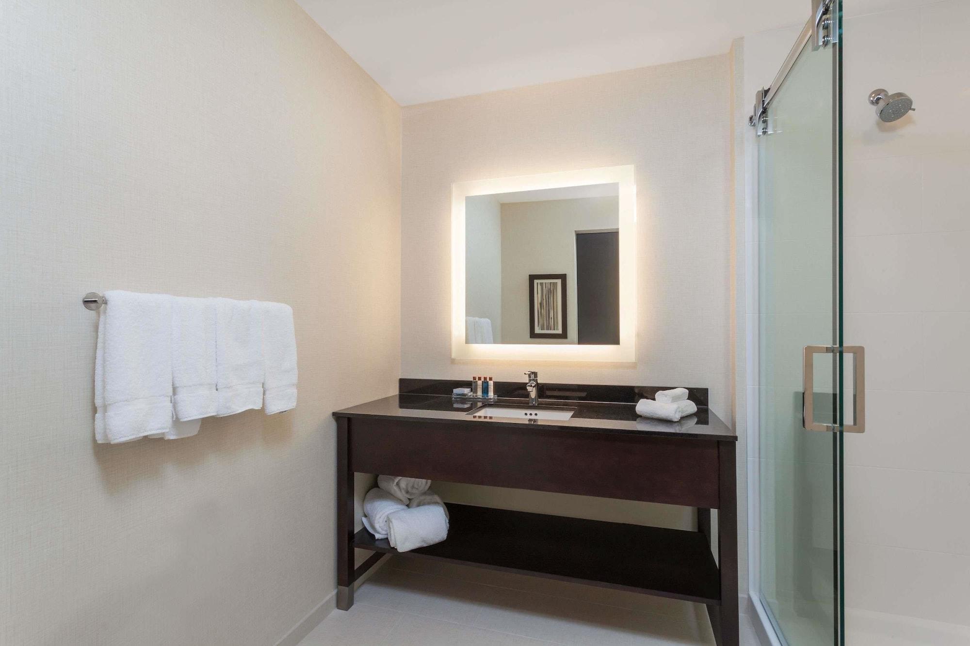 Hotel Wingate By Wyndham Downtown/medical Center 3*